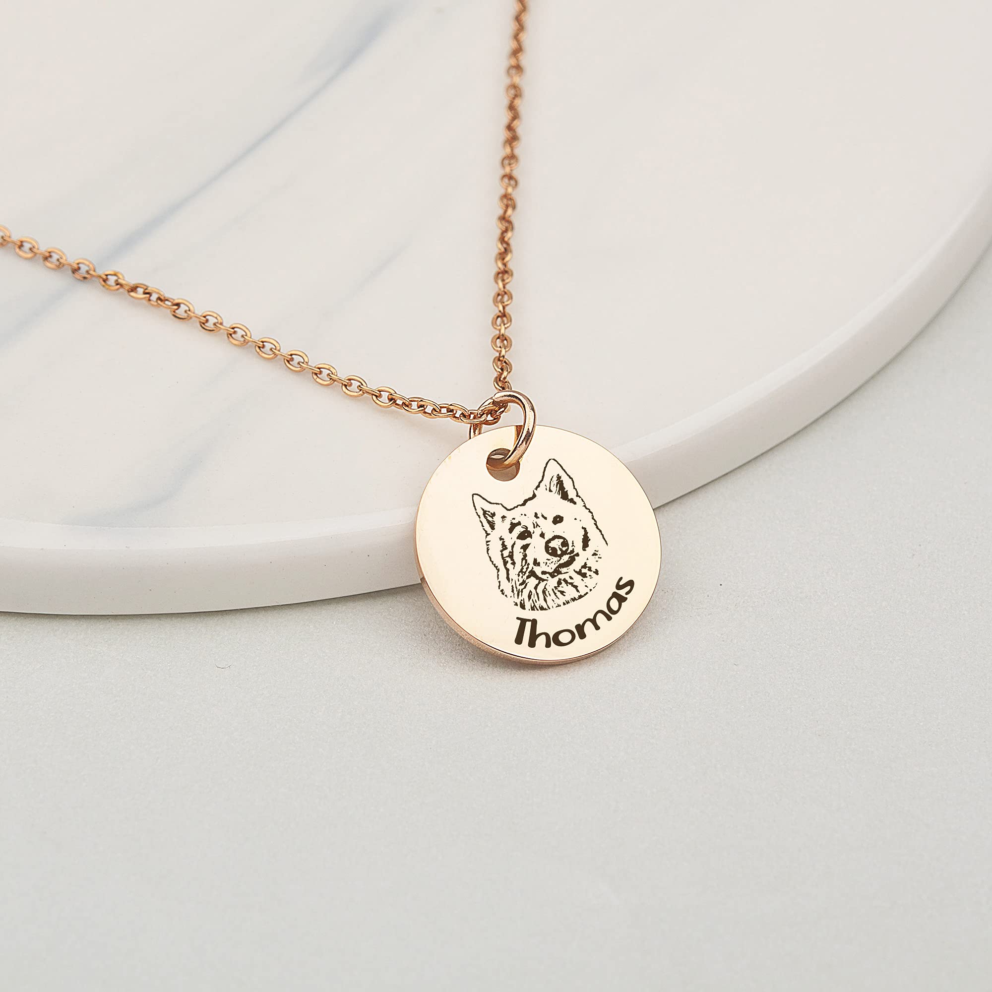 Anavia Personalized Pet Portrait Necklace