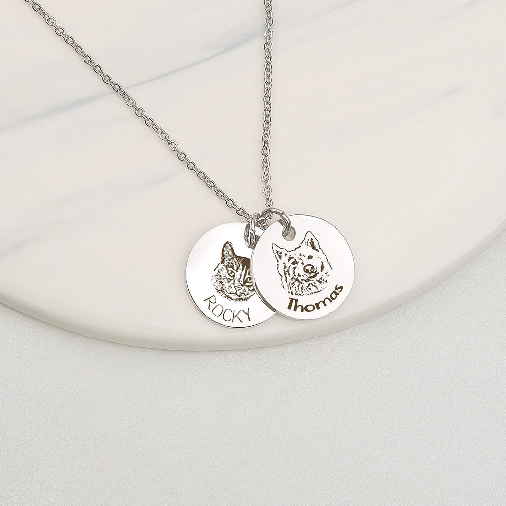 Anavia Personalized Pet Portrait Necklace
